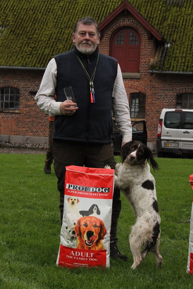 E7BA033E-6B54-4DB0-9715-C5FA57F6EFFD